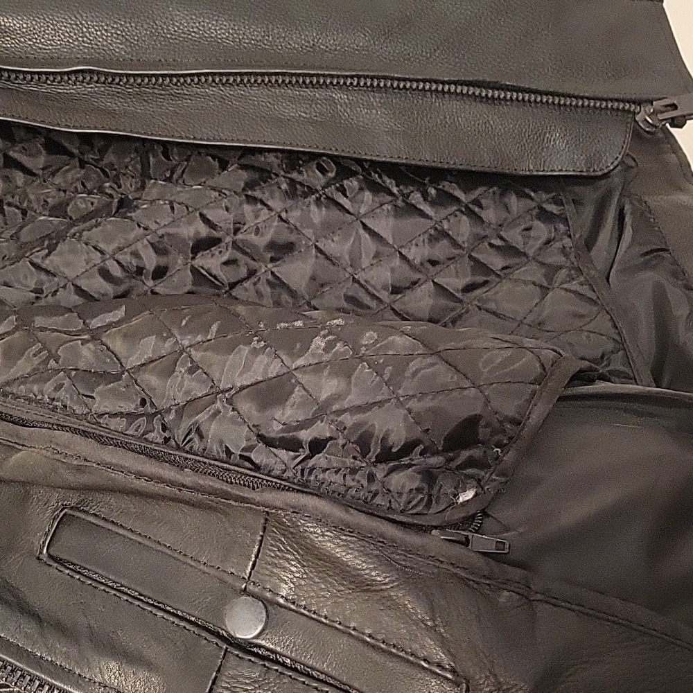 Leather jacket - Picture 4 of 6